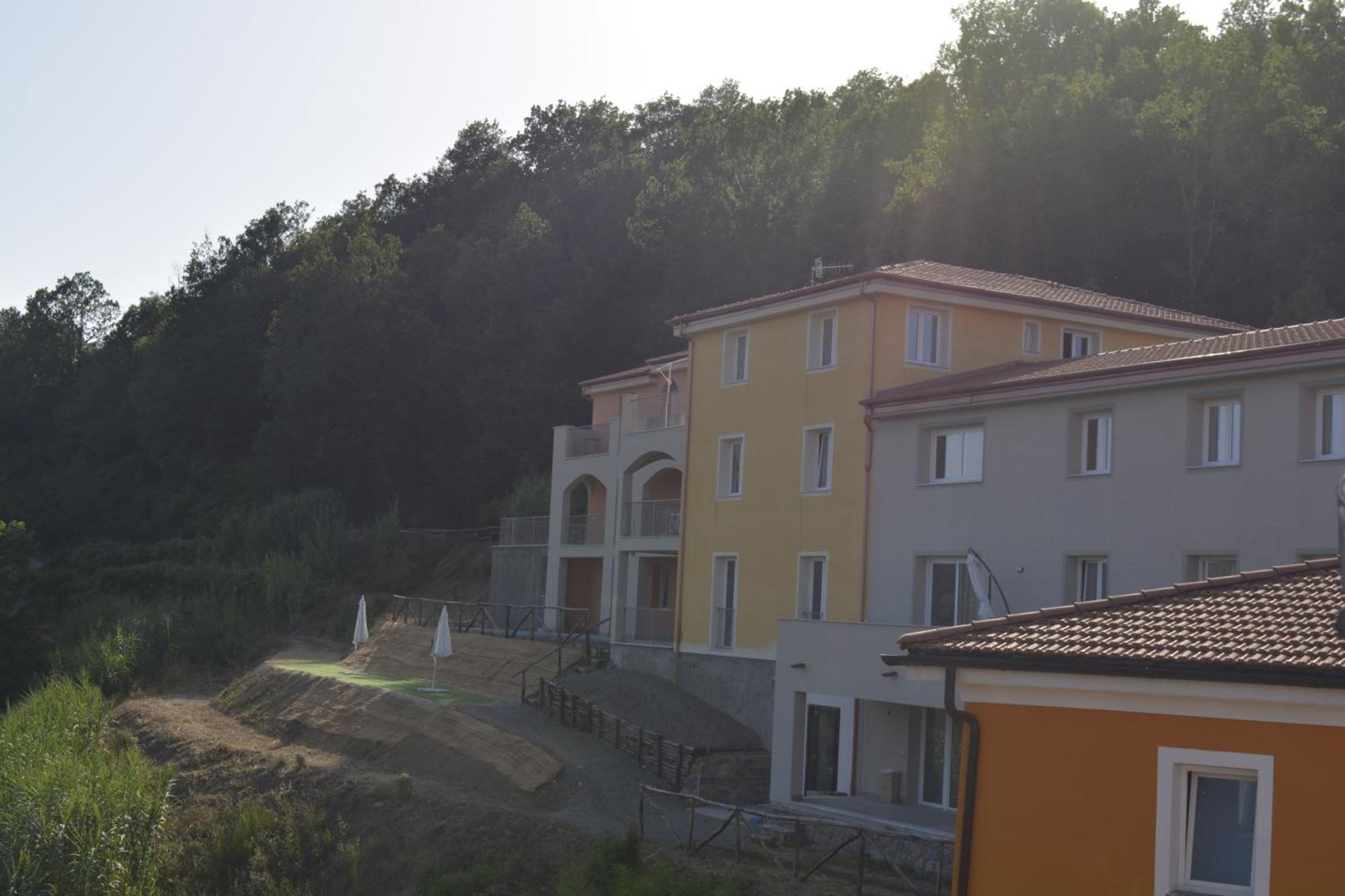 Castagnarossa Casa Vacanze เบเวรีโน ภายนอก รูปภาพ