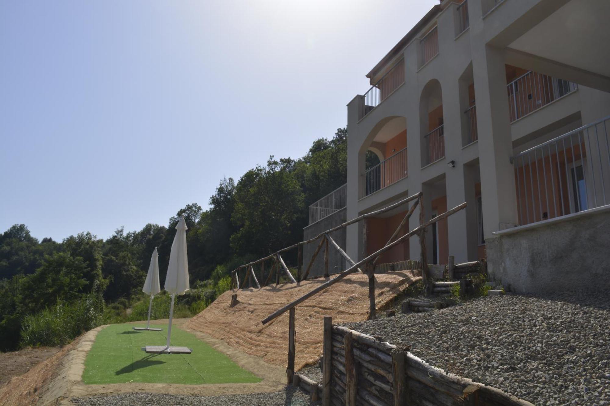 Castagnarossa Casa Vacanze เบเวรีโน ภายนอก รูปภาพ