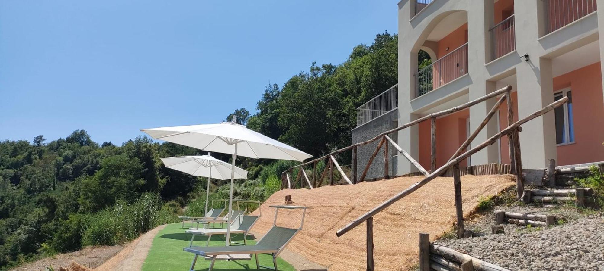 Castagnarossa Casa Vacanze เบเวรีโน ภายนอก รูปภาพ