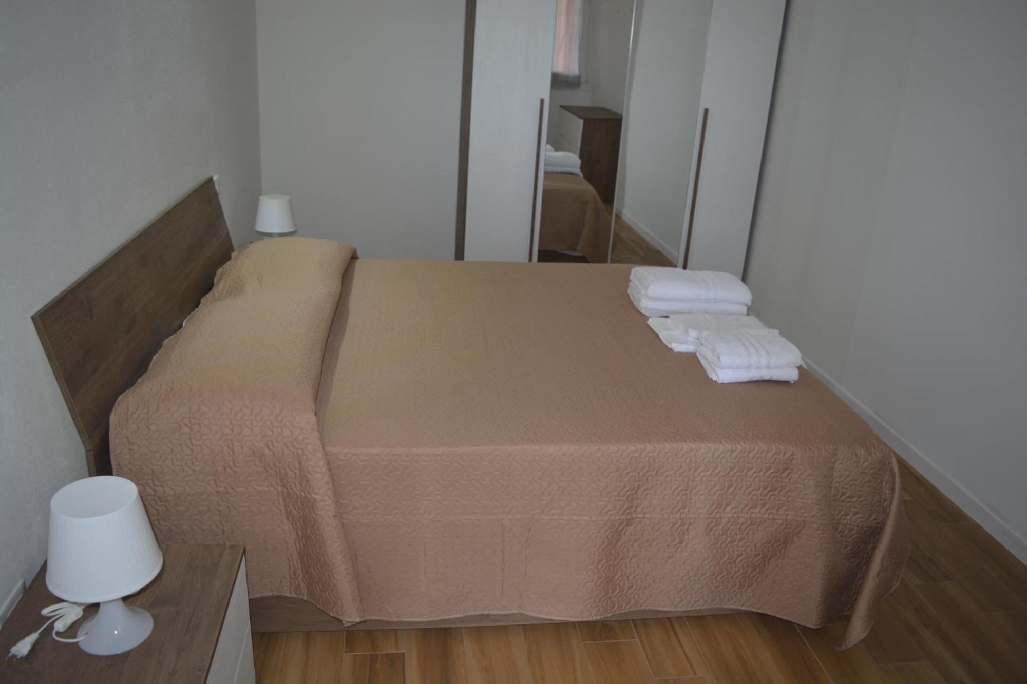 Castagnarossa Casa Vacanze เบเวรีโน ภายนอก รูปภาพ